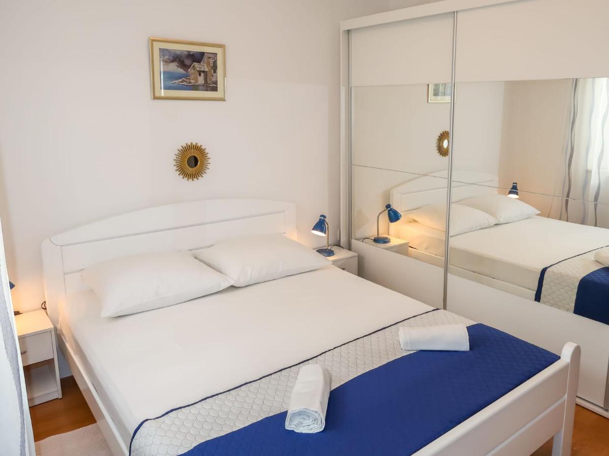 Apartment Ana - Brc100 By Interhome Supetar Kültér fotó