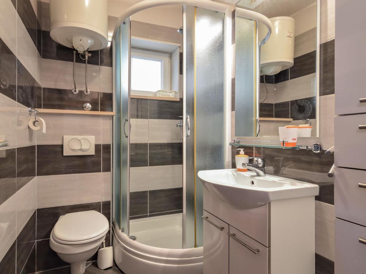 Apartment Ana - Brc100 By Interhome Supetar Kültér fotó